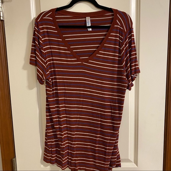 LuLaRoe Tops - Lularoe Christy L